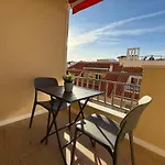 Sunny & Stylish Beach Apartment